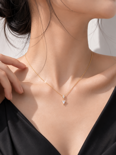 不鏽鋼｜Athena Necklace 216｜三角鑽墜項鍊